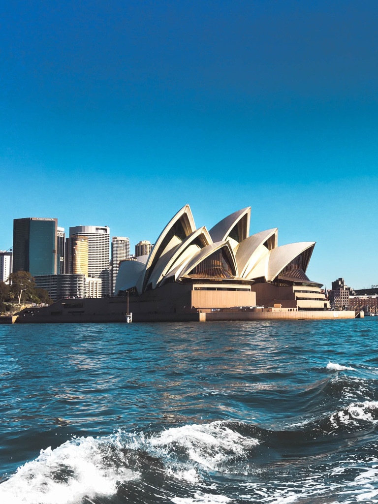 sydney opera theater.jpg